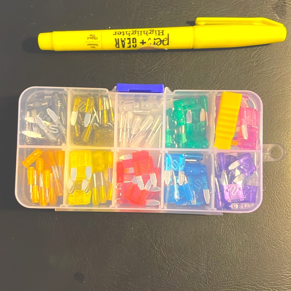 120 pieces fuses Car